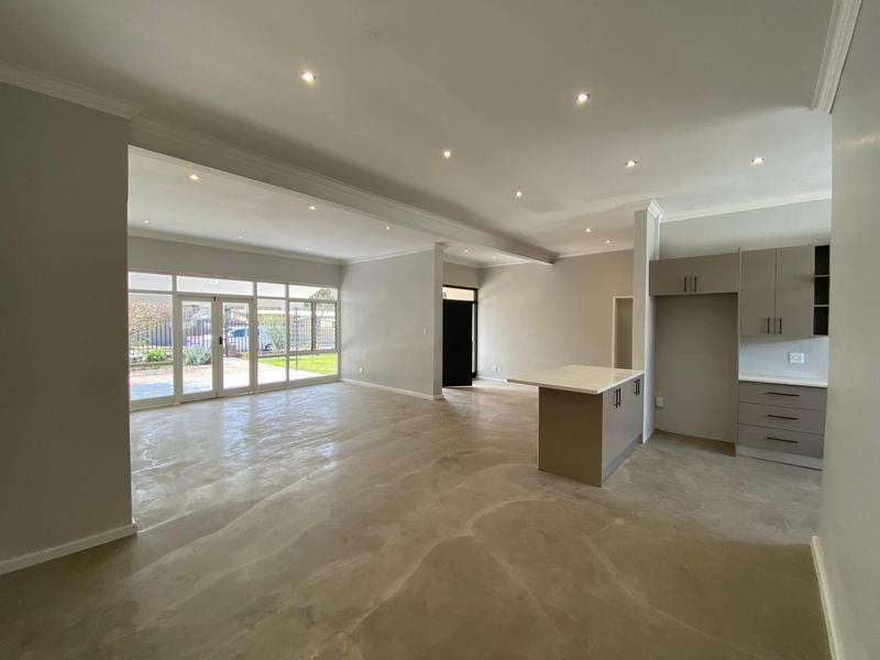 4 Bedroom Property for Sale in Oudtshoorn Western Cape